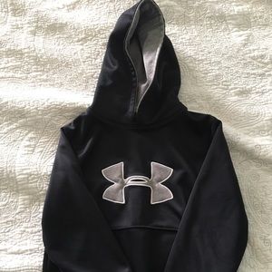 Under Armour youth SM hoodie. No stains or tears.
